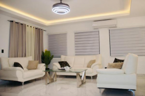 4 bed Villa private Pool 5min to Beach